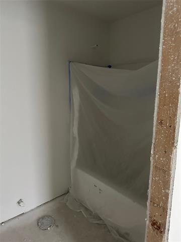 Building Photo - 211 Davenport St