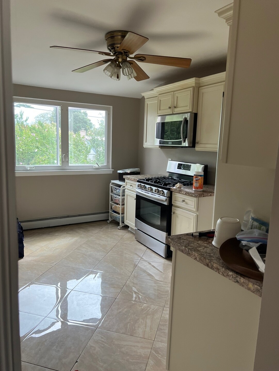 Building Photo - 5 Jeffrey Ct