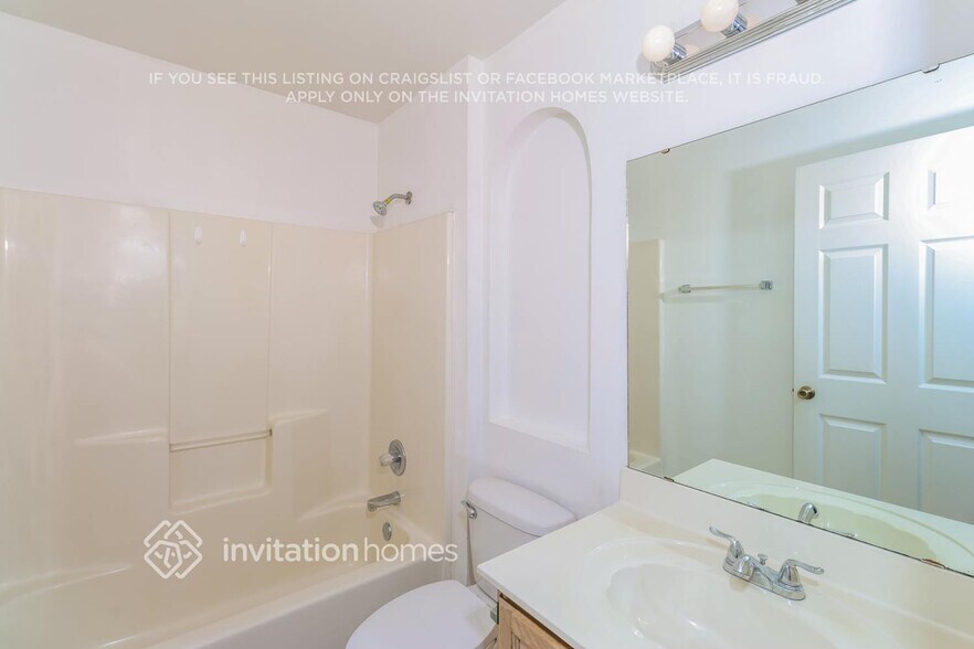 Building Photo - 7681 Greenboro Dr