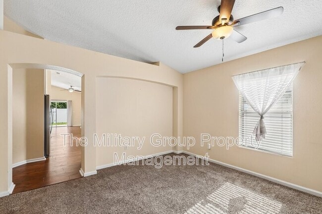 Building Photo - 12387 Anarania Dr