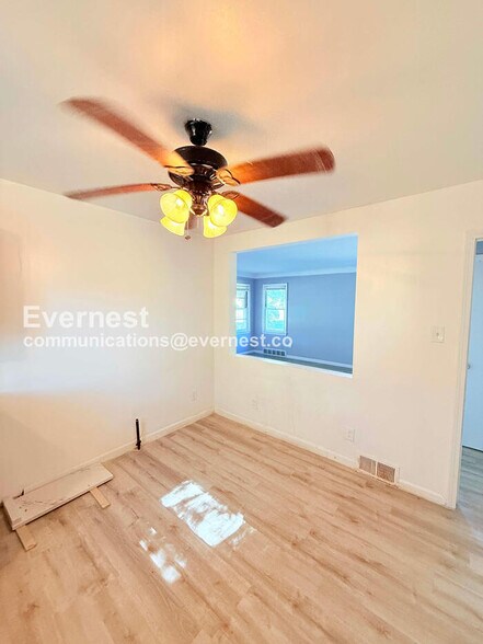 Building Photo - 5134 Hereford St