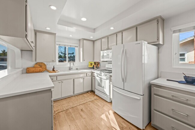 Building Photo - 4741 Choctaw Dr