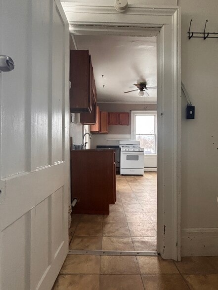 Building Photo - 103 Ulster Ave