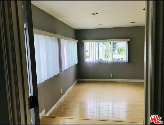 Building Photo - 8120 Winsford Ave