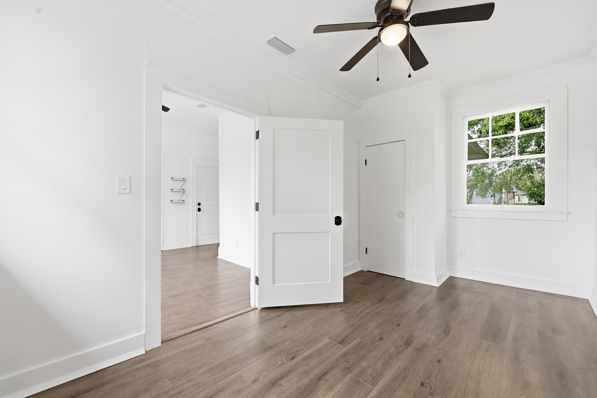 Bedroom 2 - 2253 Herschel St