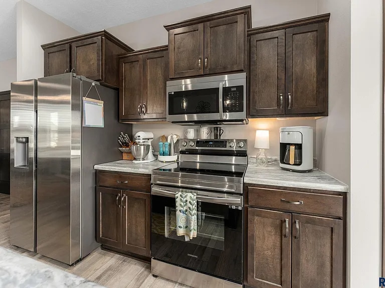 Building Photo - 9625 W Broek Dr