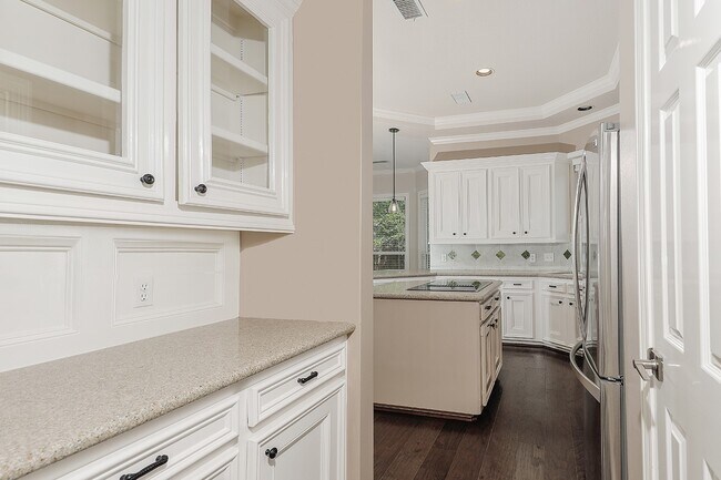 Building Photo - 14 Graceful Elm Ct