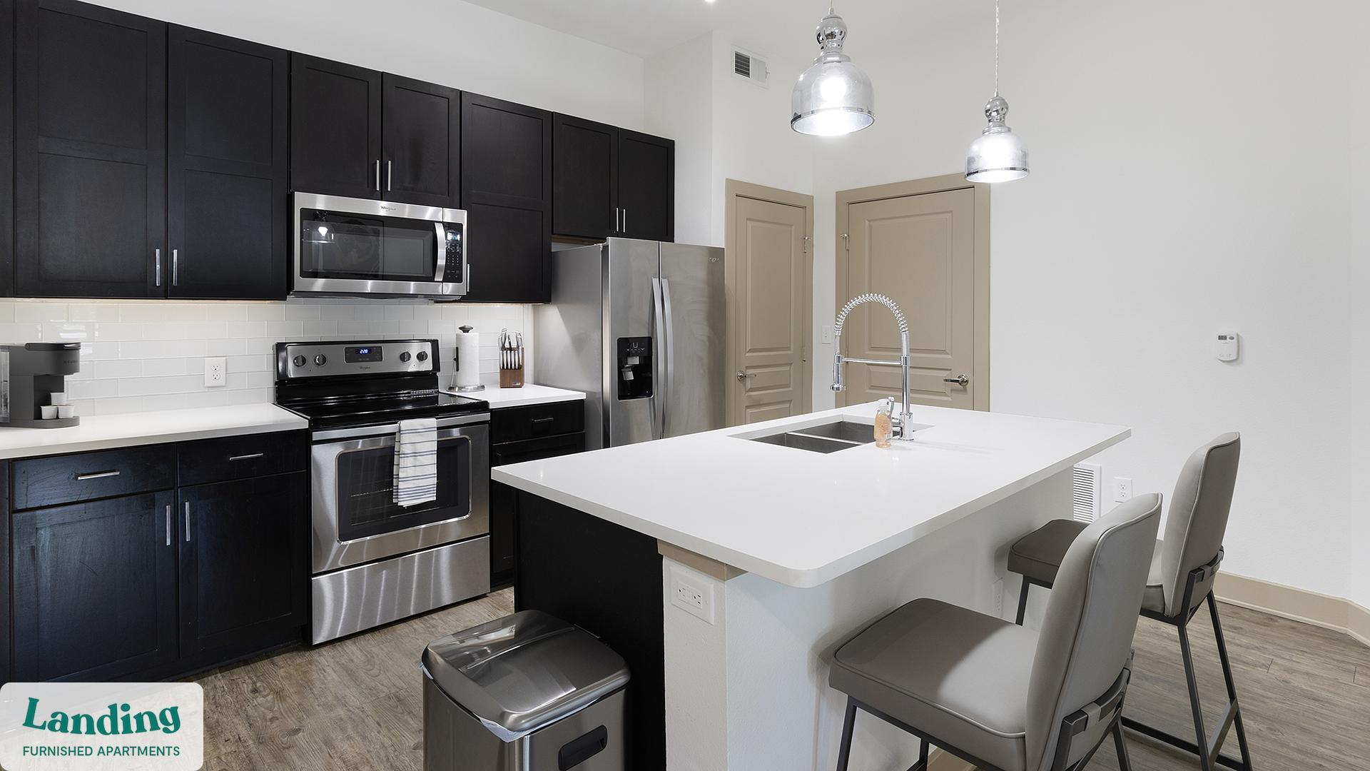 Building Photo - 5005 Galleria Dr