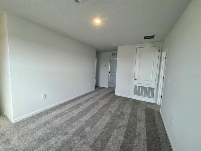 Building Photo - 1946 Sarah St