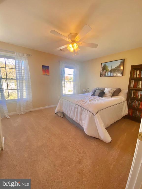 Building Photo - 64 Tavern Rd