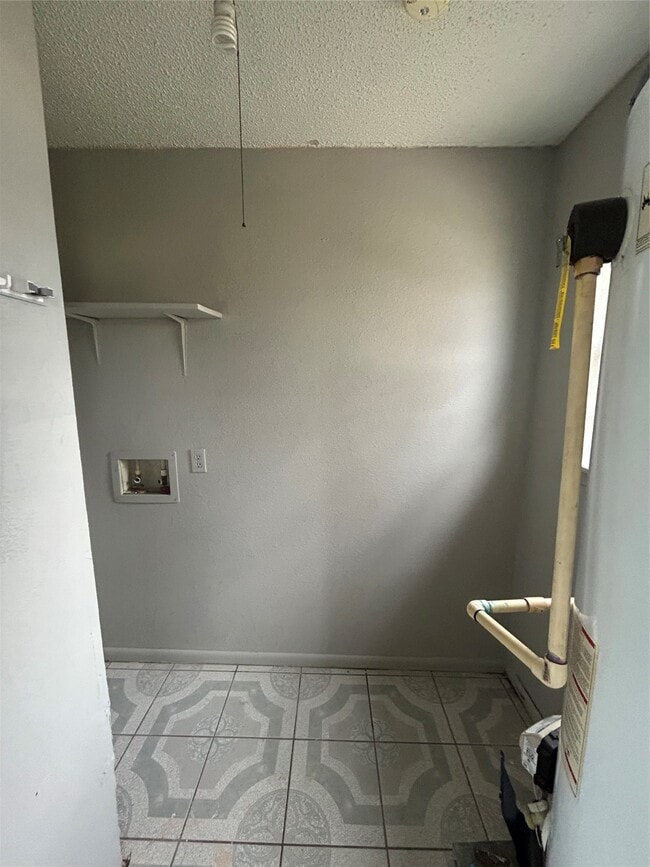 Building Photo - 1710 N Avenue H