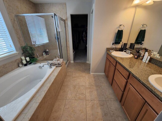 Building Photo - Stunning 4/3/3 Home in Banning Lewis Ranch!!!