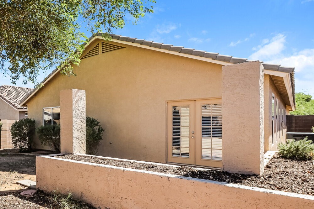 Building Photo - 3312 W Five Mile Peak Dr