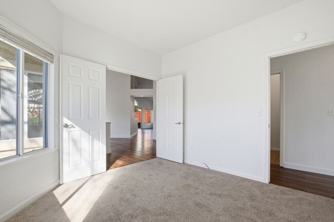 Building Photo - Desirable North Napa 3 Bed Single-Family Home