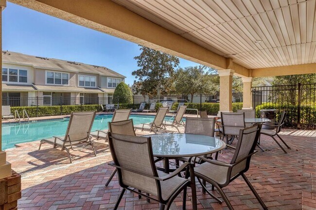 Building Photo - 4920 Pond Ridge Dr