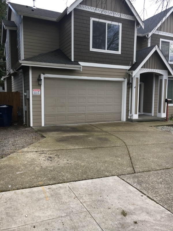 Building Photo - 2407 SW Roxbury St