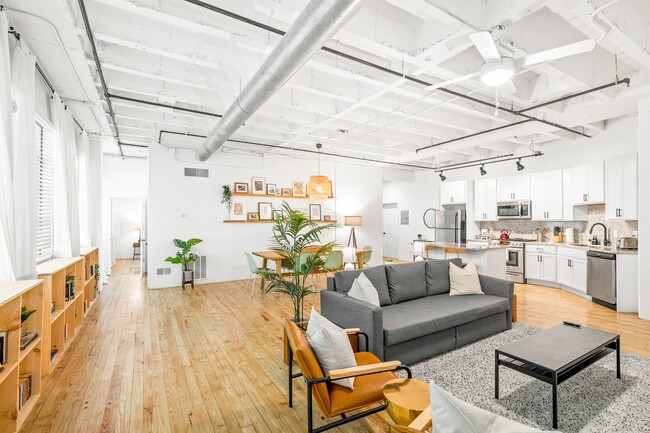 Open Floor Plan - Peachtree Lofts