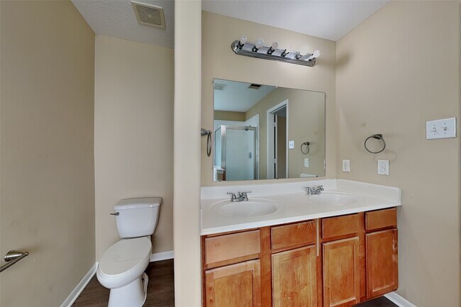 Building Photo - 6530 Portlick Dr