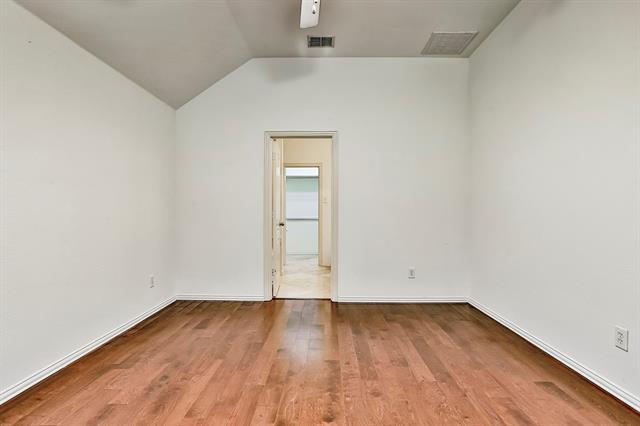Building Photo - 2853 Cascade Cove Dr