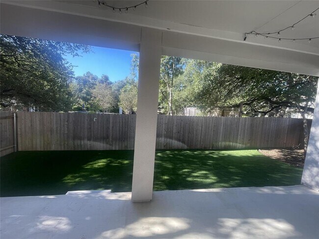 Building Photo - 1617 Woodwind Ln