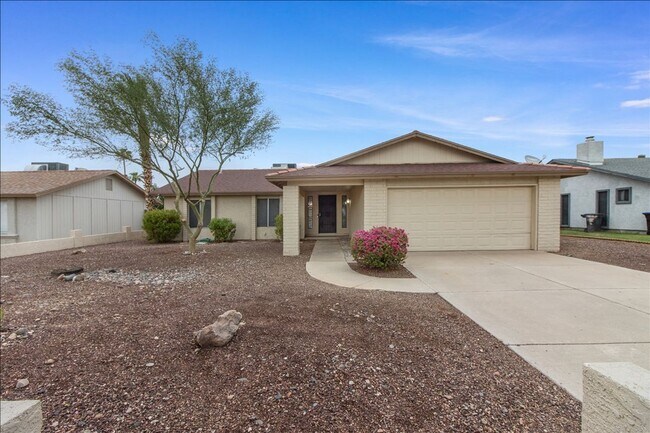 Building Photo - Spectacular Updates, 3 Bedroom 2 Bath