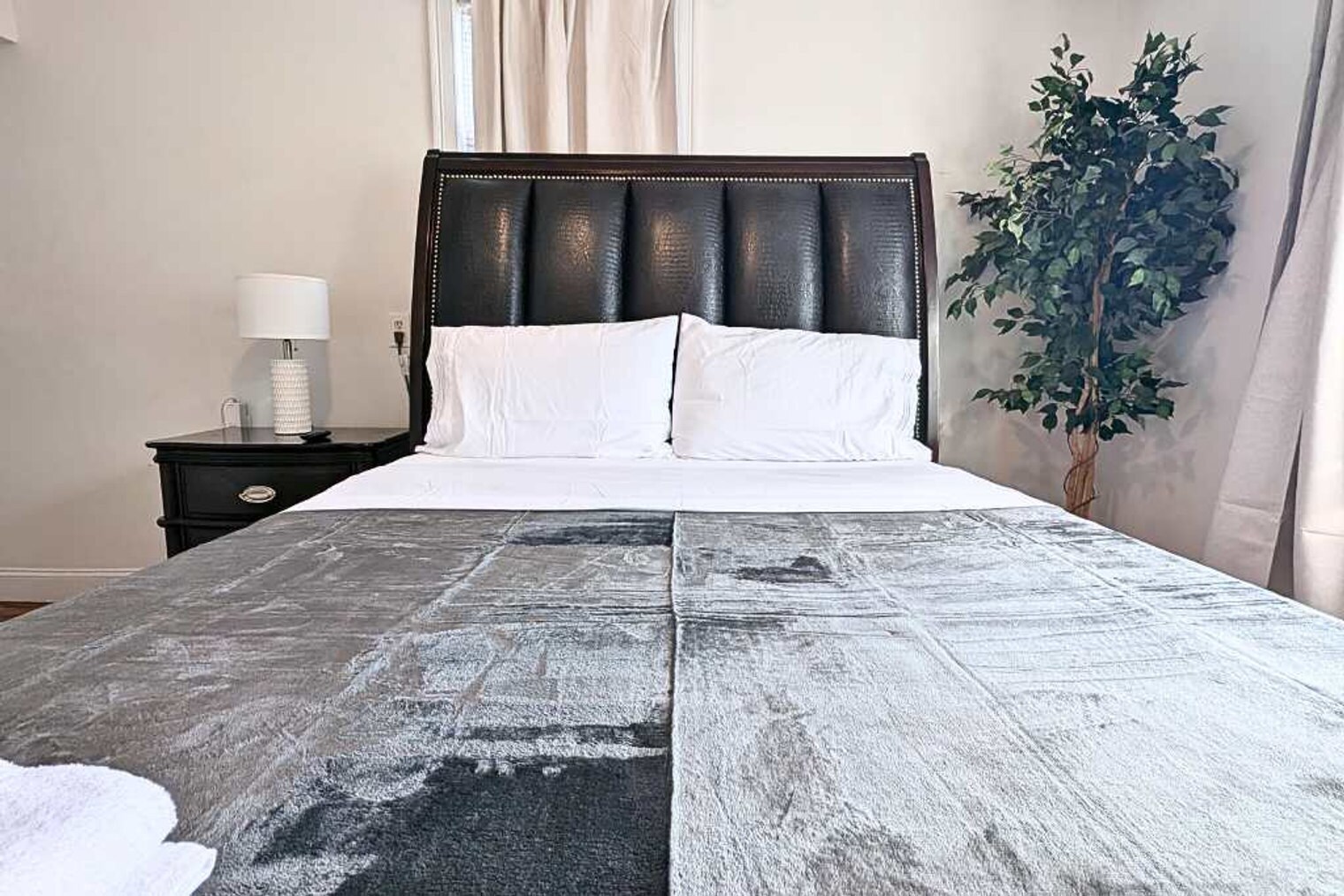 Building Photo - 108 Gotthart St