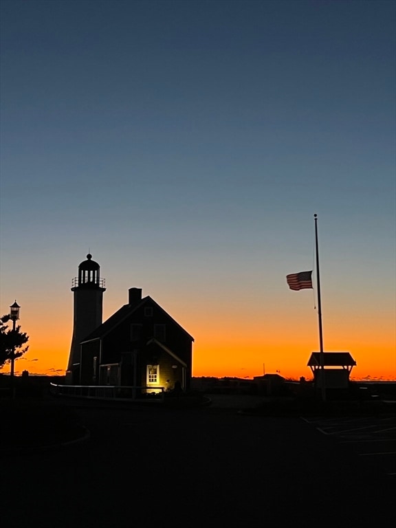 Building Photo - 64 Lighthouse Rd