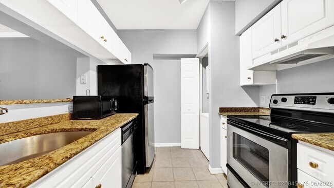Building Photo - 3106 Tuscany Way