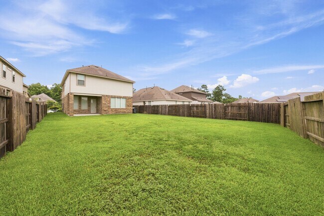 Building Photo - 4926 Chester Lk Ln