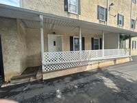 Building Photo - 116 N Bellevue Ave