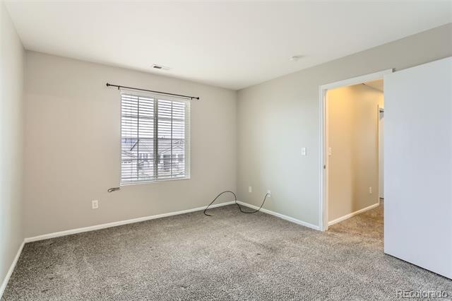 Building Photo - 4221 Beautiful Cir
