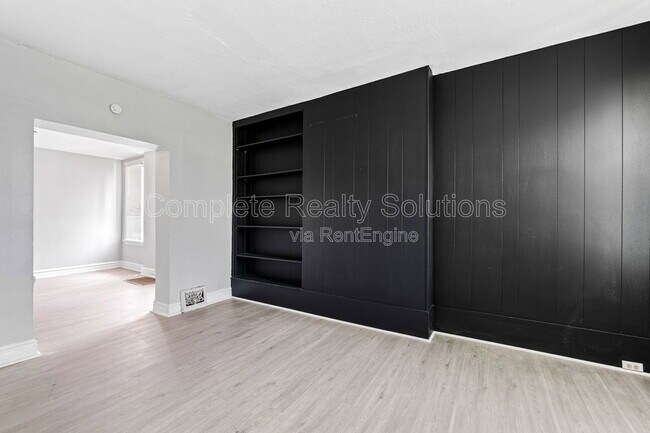 Building Photo - 4222 S 38th St