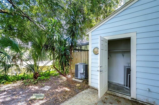 Building Photo - 13937 Fletchers Mill Dr