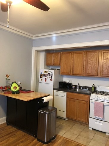 Primary Photo - 525 W Arlington Pl