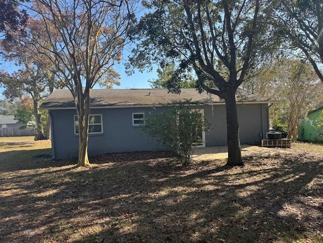 Building Photo - 1405 Galveston Ave