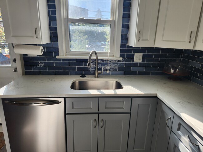 Building Photo - 3704 Arlington Blvd