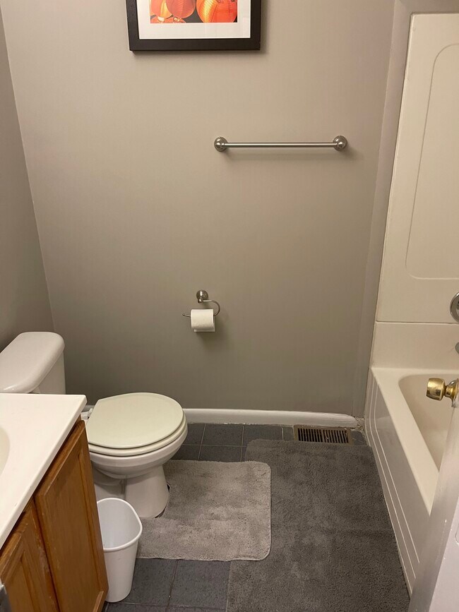 Building Photo - 121 New York Ave NW