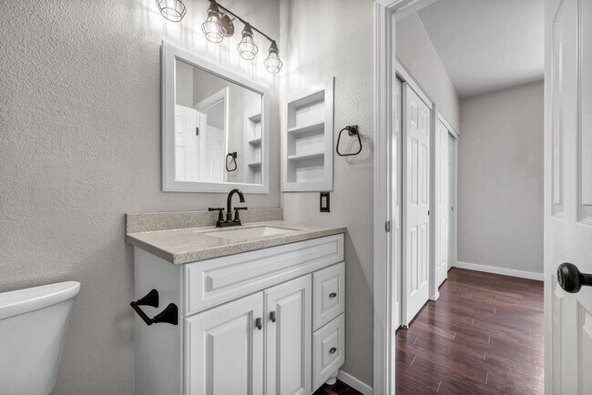 Building Photo - 4360 Great Falls Loop