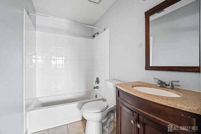 Building Photo - 307 Ravens Crest Dr