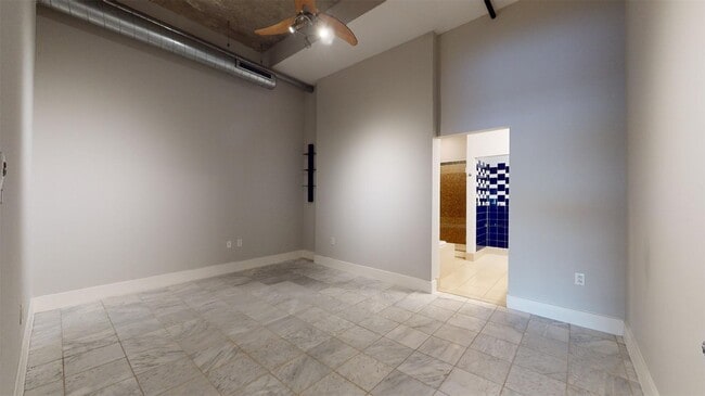Building Photo - 4100 Forest Park Ave