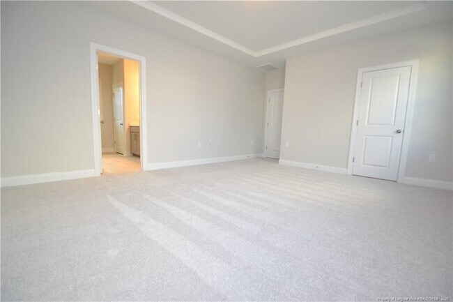 Building Photo - 421 Canyon Spring Trl