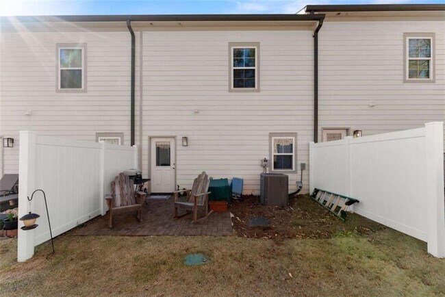 Building Photo - 108 Indigo Cir