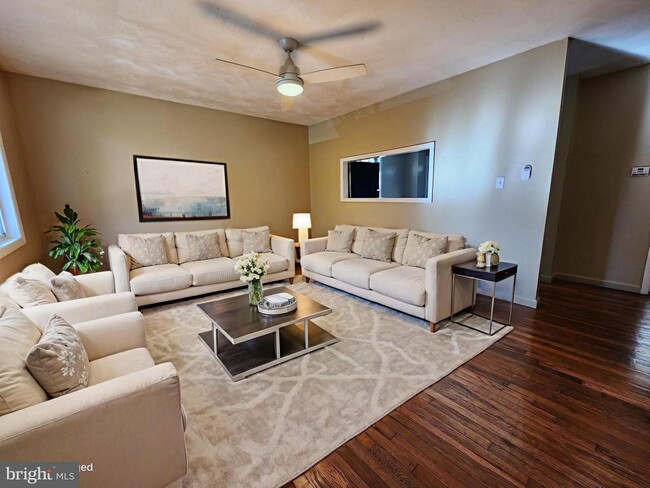 Building Photo - 6706 Blacklog St