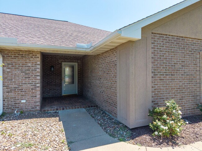 Building Photo - 3711 Shadow Glen Ct