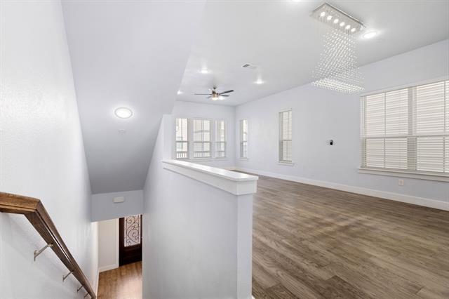 Building Photo - 203 S Village Way