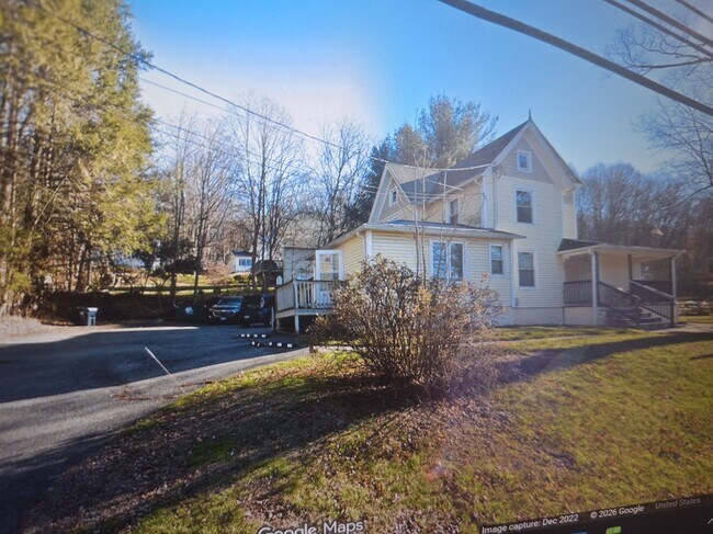 Building Photo - 146 Wellsville Ave