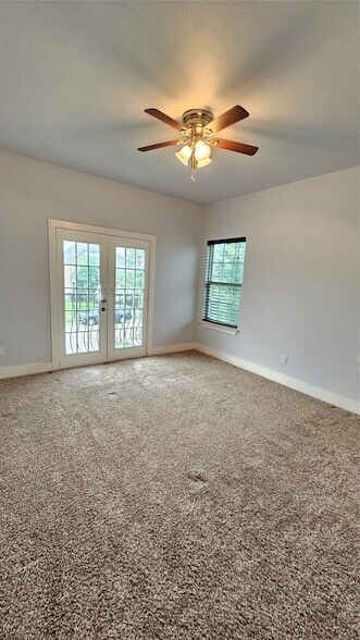 Building Photo - 3715 Aldridge Dr