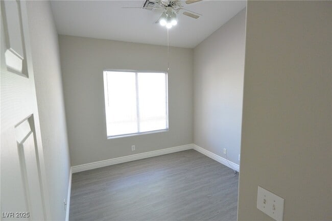 Building Photo - 4913 Forest Oaks Dr