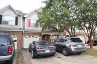 Building Photo - Cedar lakes