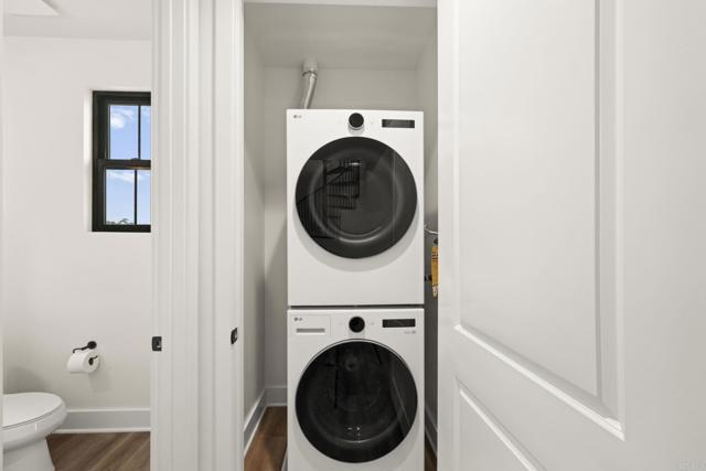 Building Photo - 1303 Bergamo Pl